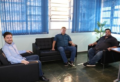 Assessor Parlamentar Rineu Menoncin visita o Presidente Bedéco.