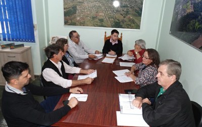 Comissões se reunem com representantes do Sindicato dos Servidores Municipais.