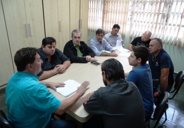 Prefeito Texerinha esteve reunido com os vereadores.