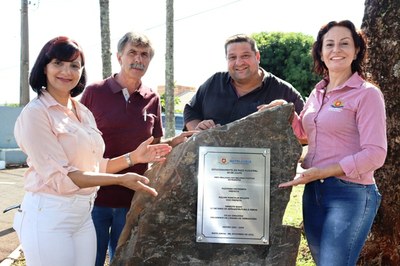 Prefeitura inaugura área de estacionamento do Paço Municipal.