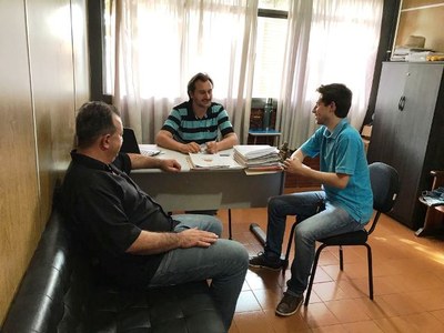 Presidente e vice da Câmara visitaram Secretaria de Agricultura.