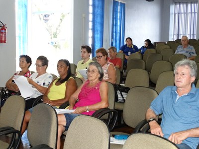Presidente Gabriel e vereadora Kika participaram de Audiência Pública da Saúde.