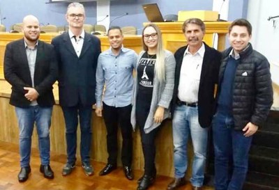 Presidente Rafael e vereadores participam da inauguração de novo polo de Educação a Distândia.