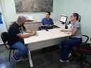 Diretora do CEEBJA de Matelândia Laudirene Batistela, esteve no gabinete do Presidente da Câmara de Vereadores Gabriel Cadini, juntamente com o Jurídico da Câmara Dr. Rodrigo para viabilizar um sessão itinerante para os alunos da escola. 