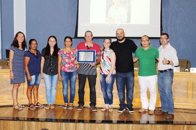 Servidores também homenageiam colega MAXIMINO PIETROBON.