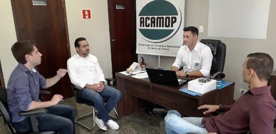 Vereador Gabriel já faz primeira reunião como presidente da ACAMOP.