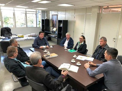 Vereador Jebson participa de reunião com o executivo e Associação Comercial.