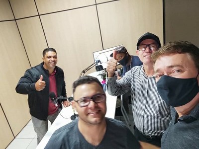 Vereador Paulo participou da inauguração de Rádio Web em Matelândia.