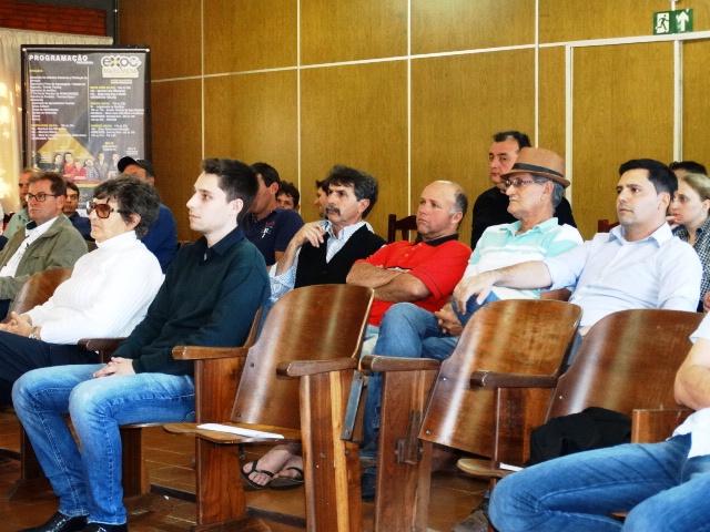 Vereadores acompanharam reunião do CSA em Matelândia.