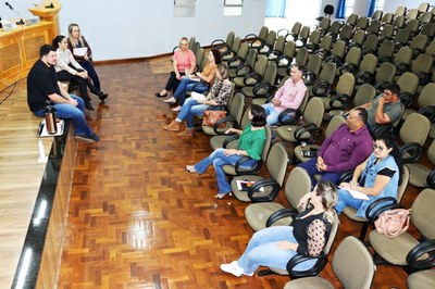 Vereadores e equipe da Secretaria de Saúde estiveram reunidos.