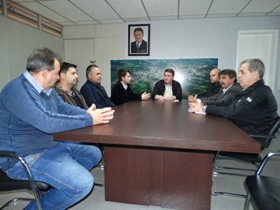 Vereadores estiveram no gabinete do prefeito Texerinha.