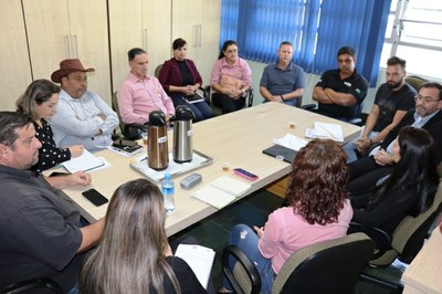 Vereadores estiveram reunidos com o Pároco Padre Gerisvan.