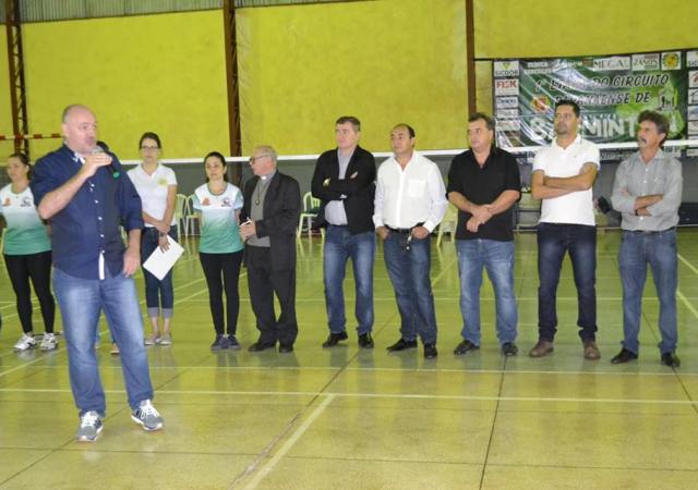 Vereadores prestigiam 1ª Etapa do Circuito Paranaense de Badminton em Matelândia.