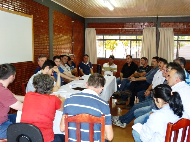 Vereadores prestigiaram reunião do Conselho de Agricultura.