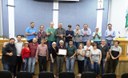 CÂMARA MUNICIPAL ENTREGA MOÇÃO Nº 24/2019 – DE APLAUSO.
