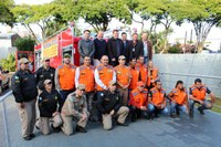 LAR COOPERATIVA AGROINDUSTRIAL REALIZA ENTREGA DE CAMINHÃO DE BOMBEIRO A DEFESA CIVIL DE MATELÂNDIA.