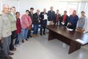 Moradores da Comunidade de São Roque apresentam demandas em reunião com Prefeito e vereador Serjão.