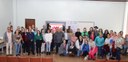 Palestra orienta servidores da saúde sobre a prevenção ao câncer no encerramento do Outubro Rosa.