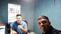 Vereador da Câmara Municipal Paulo Gomes participa de entrevista na Rádio Matelândia.