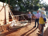 Vereadora Kika visita obras de construção da Piscina para a Terceira Idade.