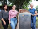 Vereadoras Jussara, Stela e Marenilce participaram da inauguração de calçamento e asfalto na Vila Marquesita.
