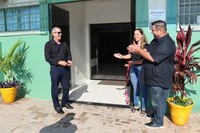 Vereadores acompanham entrega reforma da UBS do Bairro São Cristóvão.