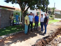 Vereadores de Matelândia acompanham obras no Bairro Vila Sapo.