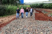 Vereadores visitam agricultores e cobram solução para o Executivo.